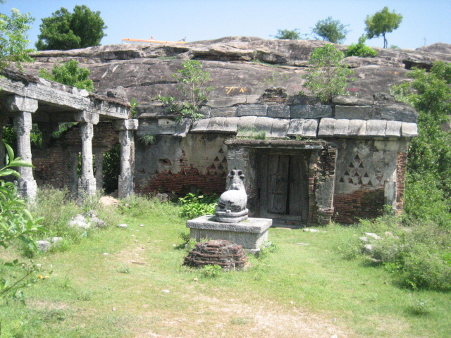 Melacheri – Sikhari-Pallaveshvaram Cave Temple