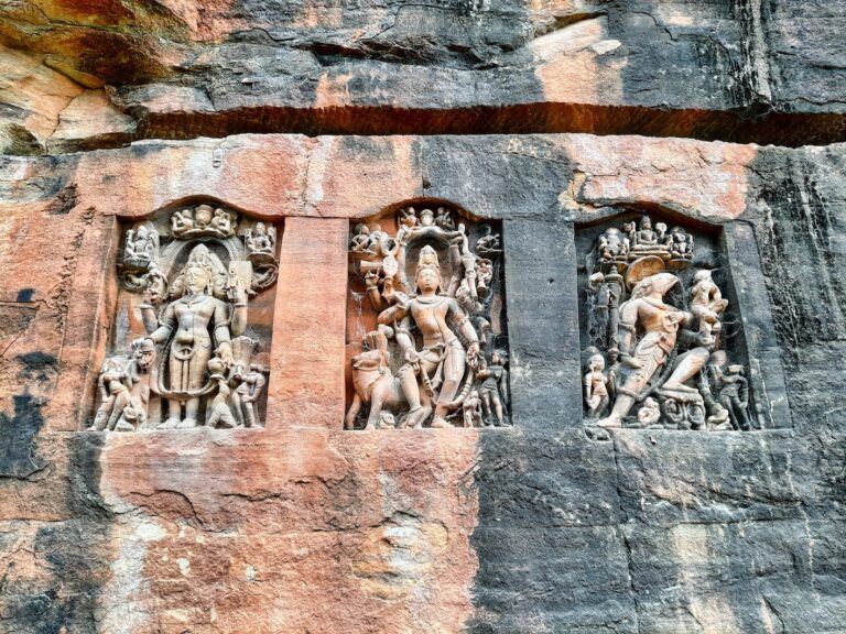 Rakhatera – Rock-cut Images