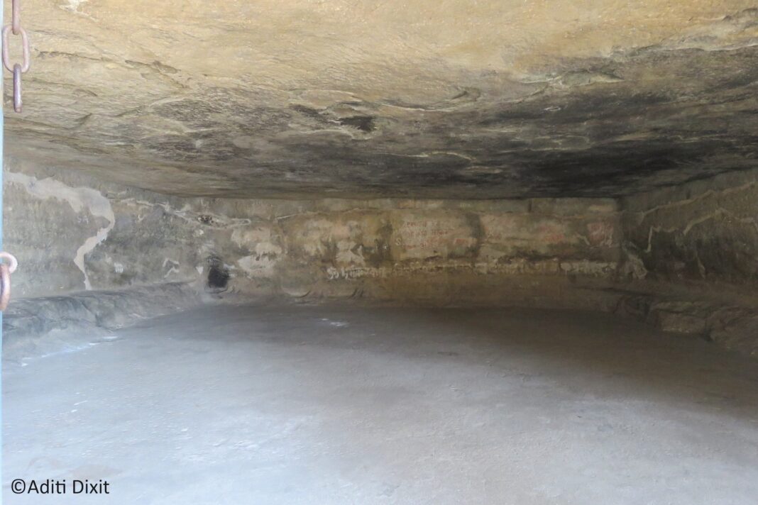 Naneghat Cave